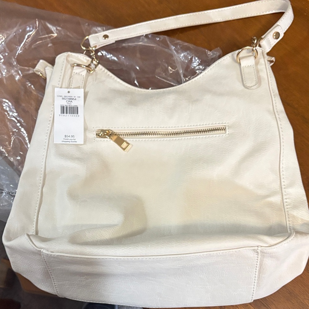 Buckle Cream Shoulder Bag with Gold Accents
